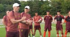 开云下载-国际足坛巅峰之战东亚球队亮相