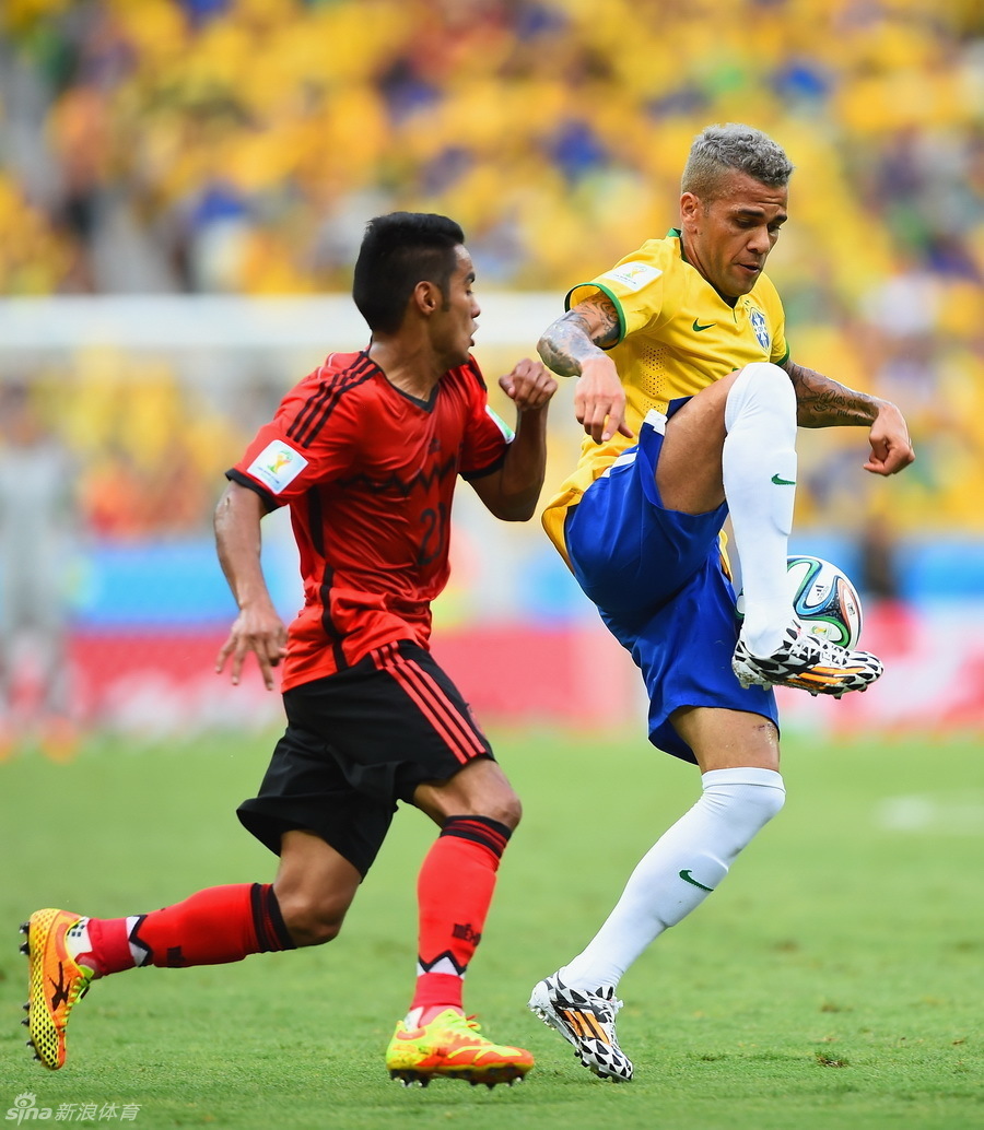 丹麦逆转墨西哥，蒂亚戈刷新纪录