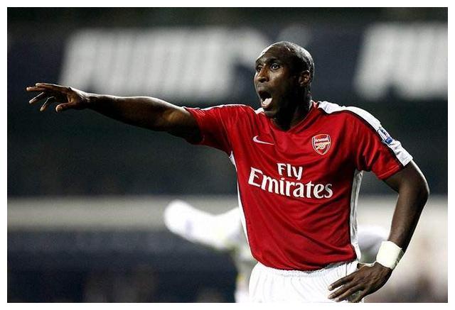 智利完胜法国,范戴克高光表现 智利完胜法国,范戴克高光表现