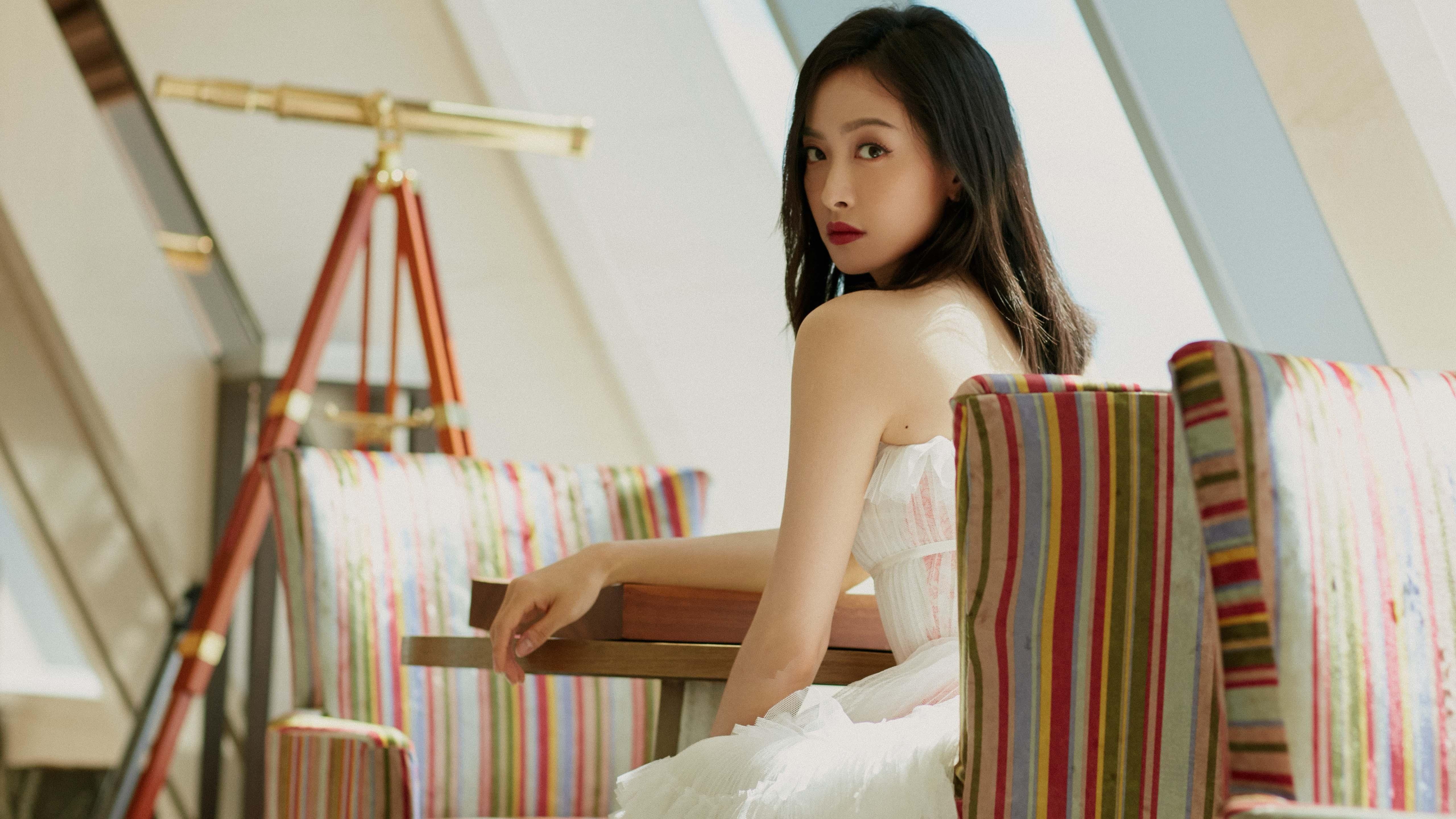 哈登关键先生闪耀，马刺一波流击溃凯尔特人取胜利