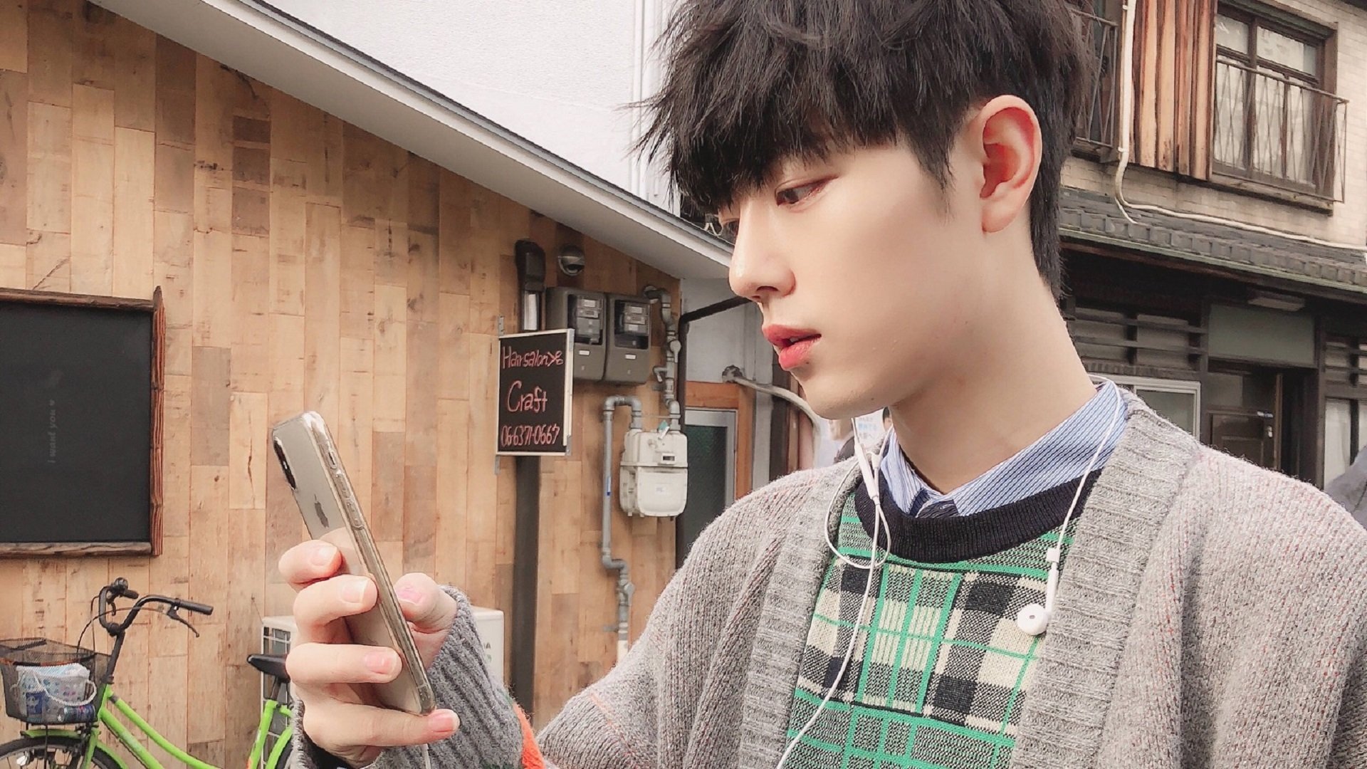 巅峰对决的两种答案,当德甲争冠的窒息与篮网的游刃有余同框